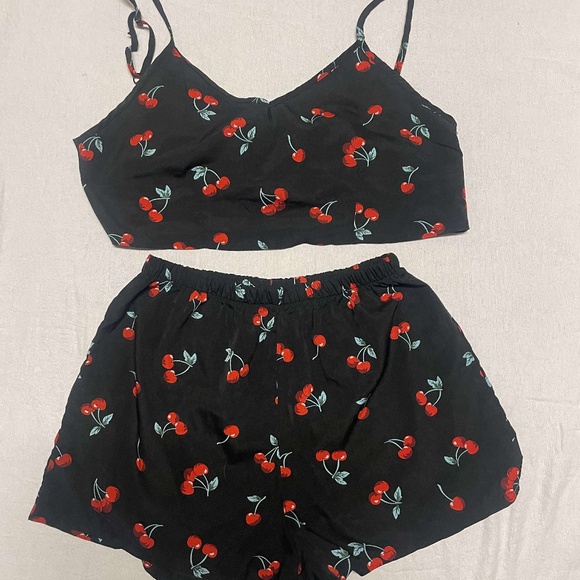 Matching Cherry top and shorts set - Picture 1 of 3